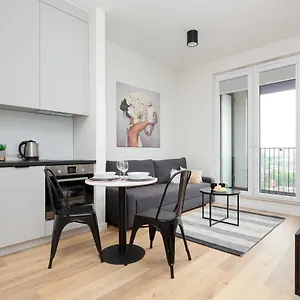 Business Center Wola Ordona By Renters Apartament Warszawa